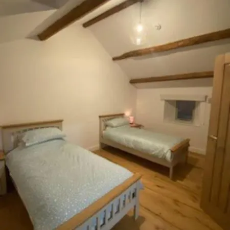 The Old Shippon, Дом отдыха Барбон