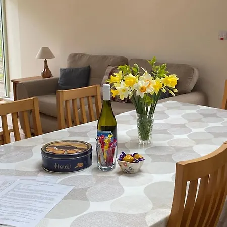 The Old Shippon, * Барбон