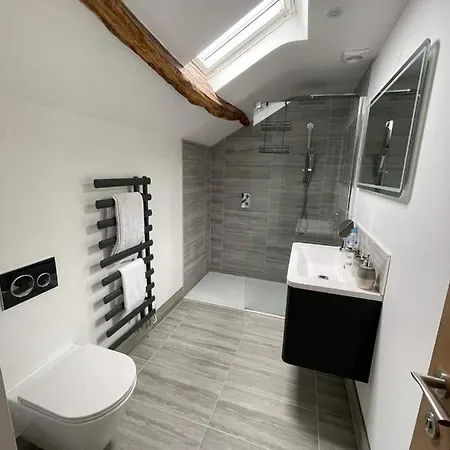 The Old Shippon, * Барбон