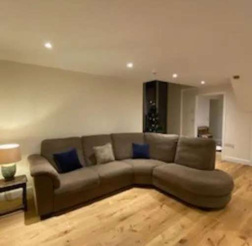 بيت للعطل The Old Shippon, *