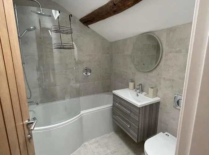 The Old Shippon, Barbon