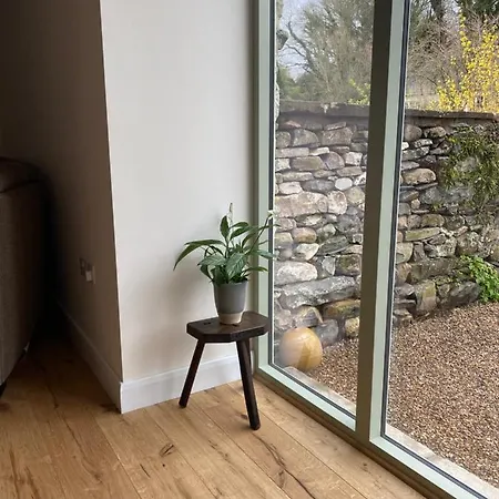 The Old Shippon, بيت للعطل